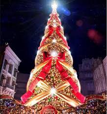 The World S Most Illuminated Christmas Tree Osaka Japan Guinness Record Holder F Beautiful Christmas Trees Glamorous Christmas Tree Christmas Tree Wallpaper