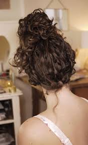 Curly Girl Techniques Curly Cailin Curly Hair Styles Naturally Curly Hair Styles Pineapple Hairstyle