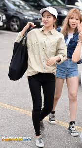 Korea Korean Kpop Idol Girl Band Group Red Velvet Seulgi S Airport Fashion Simple Casual Jeans Button Up Sh Airport Fashion Kpop Korean Fashion Kpop Cap Outfit