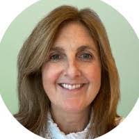 Vicky Fraser's Instagram, Twitter & Facebook