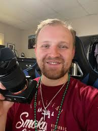 Hello everyone! I'm looking for a Photographer in Baltimore area, just for  a personal project like a mini session. I want some cute pictures to post 