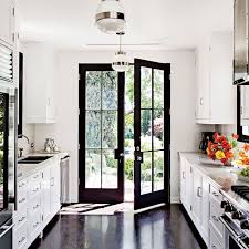 9 Beautiful Black And White Kitchens
