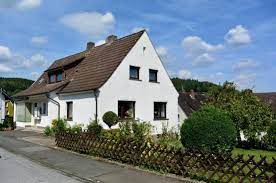 Ein haus auf dem land oder eine eigentums­wohnung in der stadt: Haus Zum Verkauf 57439 Attendorn Mapio Net