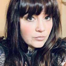 Oh my god the way @sara.holcomb.comedy destroyed all of Erika Kirk's lies 😭