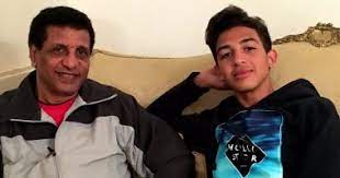 علق فاروق جعفر على الدفع بنجله سيف فاروق جعفر لاعب الزمالك الشاب خلال مباراة طلائع الجيش أمس الخميس خاصة وأن نزول الشباب في هذا التوقيت يعد مجازفة حسبما ذكر لا. ÙƒÙŠÙ Ø£Ù†Ù‡Ù‰ Ø§Ù„Ø²Ù…Ø§Ù„Ùƒ Ø£Ø²Ù…Ø© ØºØ±Ø§Ù…Ø© Ø³ÙŠÙ ÙØ§Ø±ÙˆÙ‚ Ø¬Ø¹ÙØ± Ù‚Ø¨Ù„ Ø§Ù„Ù…Ø´Ø§Ø±ÙƒØ© Ø£Ù…Ø§Ù… Ø§Ù„Ø·Ù„Ø§Ø¦Ø¹ Ø§Ù„ÙŠÙˆÙ… Ø§Ù„Ø³Ø§Ø¨Ø¹