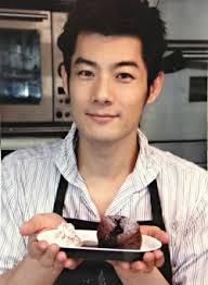 Eli Shih Yi-Nan (施易男)