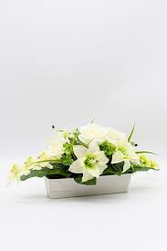 Arranjo De Flores De Cemiterio Em Tons De Branco E Verde Oh Myflor