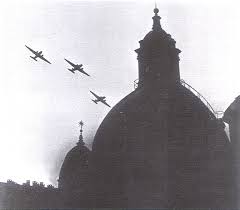 Durante la seconda guerra mondiale londra è sottoposta a massicci bombardamenti tedeschi. La Seconda Guerra Mondiale Museotorino