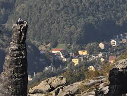 At a glance the romantik hotel deutsches haus pirna, the gateway to saxon switzerland is the starting point for excursions into the elbsandstein mountains and the cultural city of dresden. Neuauflage Des Kletterfuhrers Sachsische Schweiz Schrammsteine Und Schmilka Tapir Blog