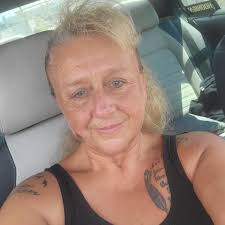 Are there restaurants in Staunton VA needing part-time evening help?