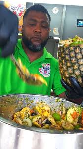 Trini Chinese pop-up for my Houston fam! Love is always the main ingredient  💕 Hope you are all doing well and staying safe 🙏🏼❤ #TriniChinese  #Wontons #SteamedWontons #FriedWontons #FriedRice #ChineseStyleChicken  #Noodles #LoMein #