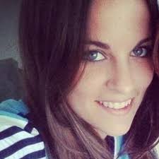 Flor Suarez (@FlorKourny)