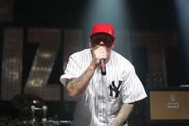 I know it may be a bit shocking, but fred durst once talked in public about inappropriate things! Limp Bizkit Retro Revival 90s Music Makes Its Return Zimbio