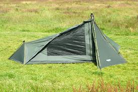 350 g plus suspension straps and stuff bag 50 g = 400 g! Dd Tents