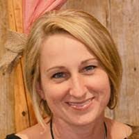 Lynette Rose's Instagram, Twitter & Facebook