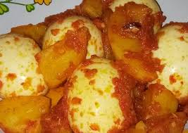 Sambel goreng.adalah menu bumbunya sich plek sama bumbu sambel goreng biasa.cuma minus santan saja.dan hasilnya aku dapat tips dari budhe sayur langgananku yang sering bantu bikin arem2 di katering tempat dia kerja. Resep Sambel Telur Rebus Kentang Yang Enak