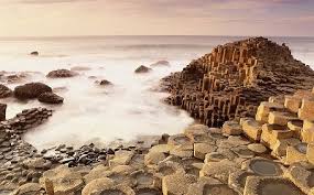 Εικονογράφηση διάνυσμα la sagrada familia. Giants Causeway Ena Apisteyto A3io8eato Sth Boreia Irlandia