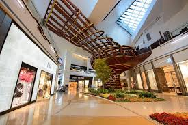 There are no department stores, but there are 56 exclusive boutiques such as gucci, harry winston, cartier, prada, hermes, louis. Buying Watches In Las Vegas The Shops At Crystals Ablogtowatch