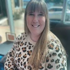 Karen Spillman's Instagram, Twitter & Facebook