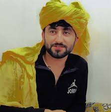 په قاچاقي ډول له افغانستان څخه ايران ته د اوښتونکو ځوانانو په يوې ډلې د  ايرانيستاني پولیسو لخوا په ډزو کې دغه افغان ځوان شهيد شوی او دوه نور ملګري  يې ټپيان