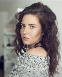 Anna Lemon's Instagram, Twitter & Facebook