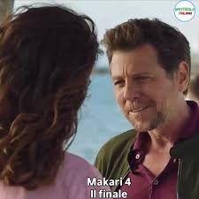 🔵 Makari 4, la scena finale con il dolce bacio di Saverio e Michela 😍  “Perché il mondo è piccolo, esattamente come una versione allargata di  Makari” #makari #makari4 #claudiogioè