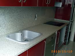 Quita la placa de cocina de la misma manera. Foto Encimera Cocina En Granito Blanco Cristal 3 Cm De Marmoles Demetrio 294408 Habitissimo