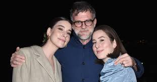 But it's their entire relationship, from how paul thomas anderson and maya rudolph met through the 16+ years together that followed, that led to the film so many critics are lauding. Maya Rudolph S Husband Is Paul Freakin Paul Thomas Anderson