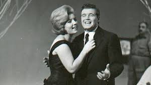 Il nostro giovanni fancello oggi ci parla delle #ossadeimorti. Wilma De Angelis E Quella Relazione Clandestina Sono Stata Per 10 Anni La Sua Amante