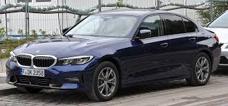 Size will depend on the variant. Bmw 3 Series Wikipedia