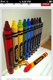 So Many Legos Lego Sculptures Lego Crayons Amazing Lego Creations