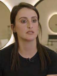 Proċedura biex isebbaħ il-wiċċ 'microneedling'.. Ara dan il-filmat biex  issir taf iktar! TVM Styles kull nhar ta' Sibt 18:45 fuq TVM jew jekk tlift  xi episodju segwi dan il-link 👉 ...