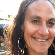 Leanne Sims's Instagram, Twitter & Facebook