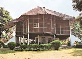 When their trunks are thick and gnarled, they show that their age is much greater than their small size would suggest. Back Then At The Burra Bungalows Of Tea Estates Telegraph India