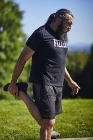 Les infos, chiffres, immobilier, hotels & le mag. Fizzup Remet Sebastien Chabal Au Sport Episode 1 Fizzup