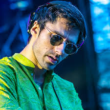 Mengusung tema booyah day, event kolaborasi ini menghadirkan karakter baru, pet skin baru… untuk membuka dan memeriahkan kolaborasi keren ini, dj kshmr membuat theme song booyah day yang berjudul one more round. Kshmr Lyrics Song Meanings Videos Full Albums Bios Sonichits
