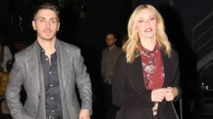 Είναι αποτέλεσμα της ενοποίησης των προϋπαρχόντων φορέων κοινωνικής ασφάλισης που λειτουργούσαν στη χώρα. Zeta Makrypoylia Mixalhs Xatzhgiannhs Tryferes Stigmes Celebrities Eidhseis