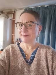 Naw' ain't got no hat, derangement syndrome' just part of my roots show up  with a hat and boots Appalachians..52 up here in the hollor, says be 64 and  partly cloudy. Ponderin