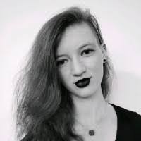 Nina Richter's Instagram, Twitter & Facebook