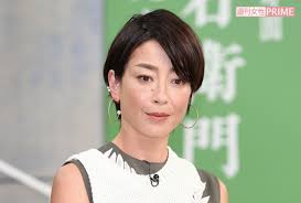 宮沢りえさんの髪型はロングヘアで結んでいるイメージが強い女優さんですがショート、ボブにした事で人気が出て真似をする同年代の女性が多い。 オーダーも良く頂きます。 19年最新の髪26k posts see instagram photos and videos from '宮沢りえ' hashtag å®®æ²¢ã‚Šãˆ å…ƒå¤« å®Ÿæ¥­å®¶aæ°ã¨ã®é›¢å©šèª¿åœ4å¹´ã®å…¨çœŸç›¸