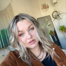 Haylee Franklin's Instagram, Twitter & Facebook