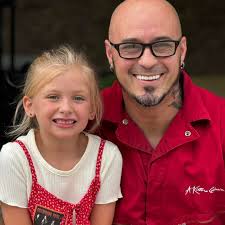 When family visits it's always the best shows! Illinois you brought the  heat last night!! Thank you Rust belt!!