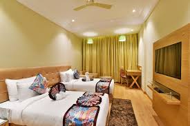 Hotel Dnr Pride Is The Best Hotel In Amritsar Which Has Glorious Rooms Beautiful And Well Decorated Rooms Are The Well Decorated Rooms Hotel Room Design Room
