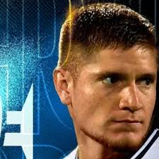 El futbolista de Río Gallegos Leonardo Gil desembarcó en Río De Janeiro