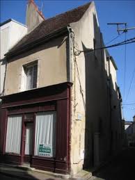 Maison Sur La Commune De Nevers Departement De La Nievre En 2020 Nevers Maison Visite