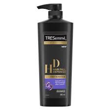 It gets hair shiny, silky and moisturised without weighing hair down and contains juniper berry extract to add moisture while detoxifying the scalp (without making it greasy), glycerin for. 12 Best Anti Hair Fall Shampoos 2020 Zoja