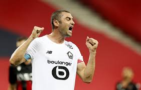 Auteur de 10 buts en 22 matches de ligue 1, le joueur qui a rejoint le nord de la france en début de saison se sent chez lui. Son Dakika Haberi Burak Yilmaz L Equipe E Konustu Transfer Bombasini Patlatti Lille E 2 Turk Futbolcu Futbol Haberleri