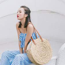 Beach Bag Round Straw Totes Bag Large Big Summer Straw Bags Women Natural Handbag 2018 Circular E48 Duffle Bags Clutch Straw Beach Bag Round Straw Bag Fashion