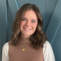 Tara Pucci's Instagram, Twitter & Facebook