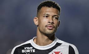 Pedrinho recebe aviso e pode vender João Victor para CSKA Moscou